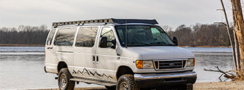ビクトリー4x4 フォード E-Series Van ルーフラック (1992年以降)