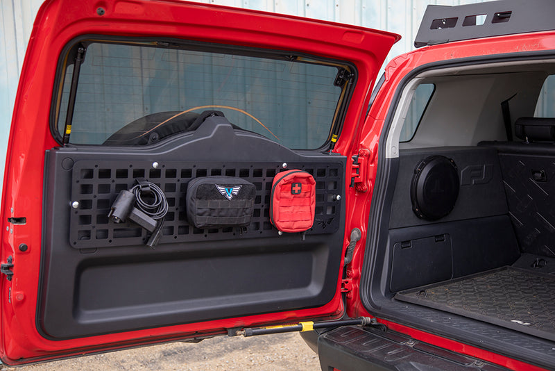 ビクトリー4x4 トヨタ FJ Cruiser / 4Runner ハッチ MOLLEパネル