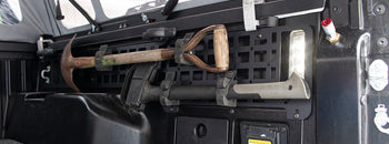 ビクトリー4x4 トヨタ タコマ ベッドサイド MOLLE & アクセサリーストレージパネル 2005-2026