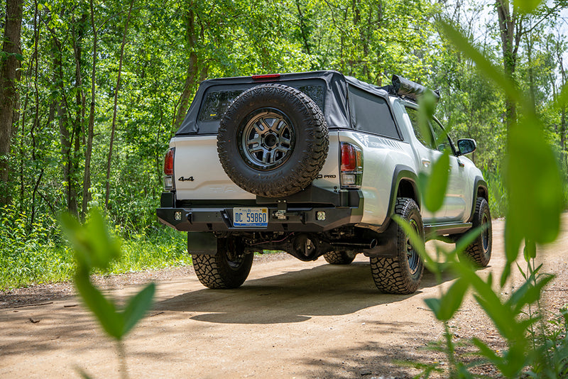 ビクトリー4x4 Strike リアバンパー トヨタ タコマ 2005-2026 米国製