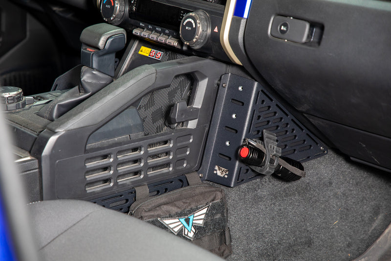 ビクトリー4x4 トヨタ 4Runner センターコンソール MOLLEパネル