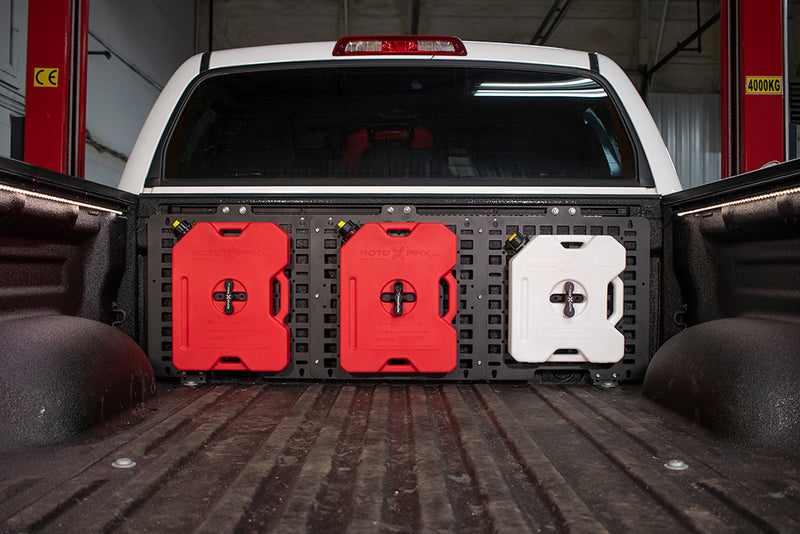 ビクトリー4x4 トヨタ Tundra ベッドフロント MOLLEパネル 2007-2026