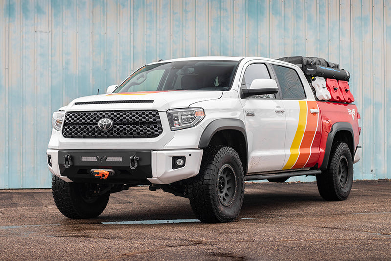 ビクトリー4x4 トヨタ Tundra Blitz フロントウインチバンパー 2007-2026