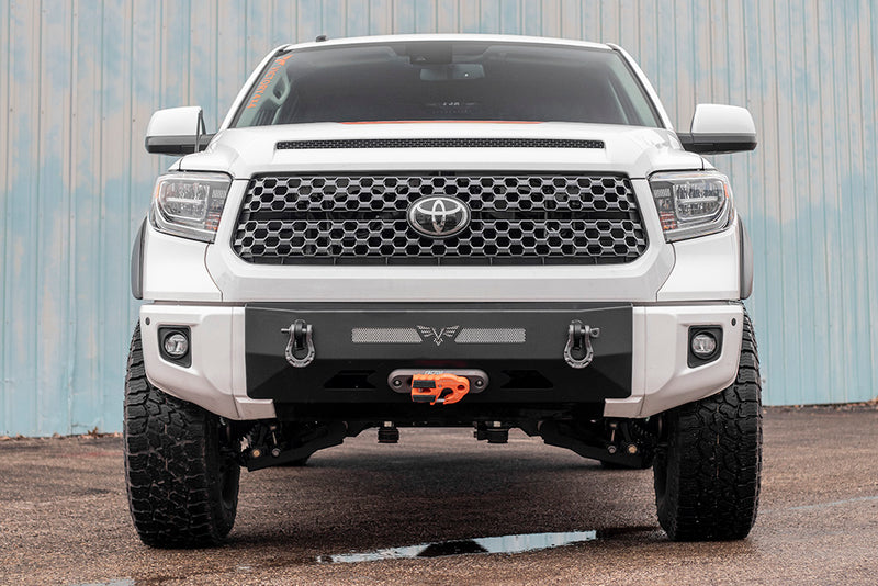 ビクトリー4x4 トヨタ Tundra Blitz フロントウインチバンパー 2007-2026
