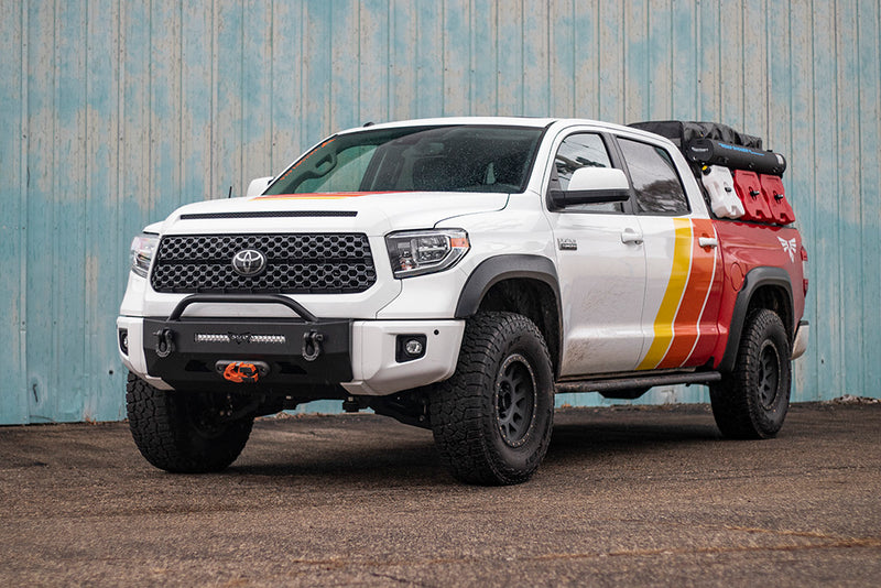ビクトリー4x4 トヨタ Tundra Blitz フロントウインチバンパー 2007-2026