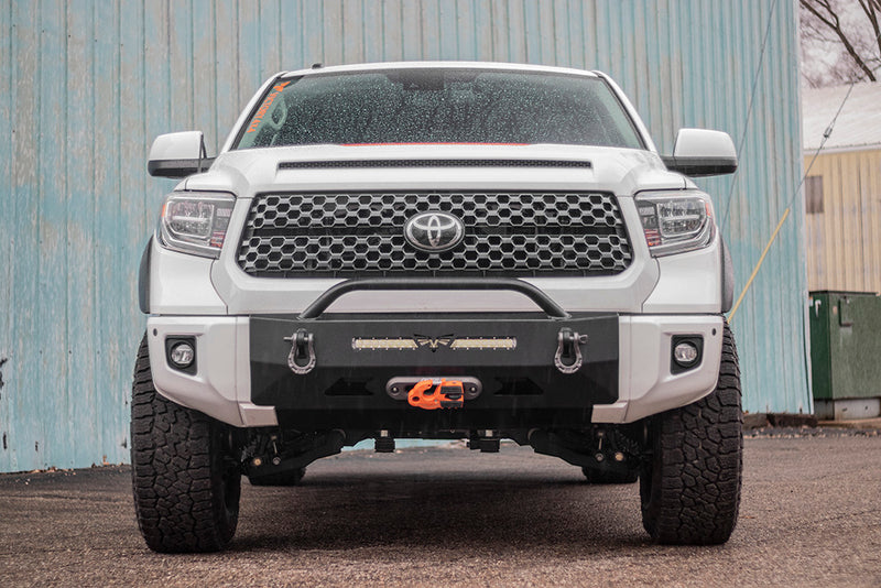 ビクトリー4x4 トヨタ Tundra Blitz フロントウインチバンパー 2007-2026