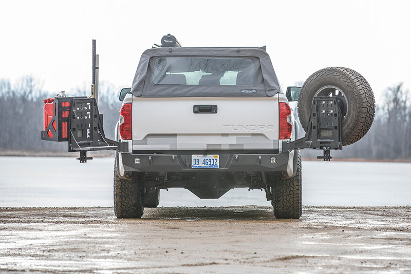 ビクトリー4x4 トヨタ Tundra Strike Series リアバンパー 2007-2026