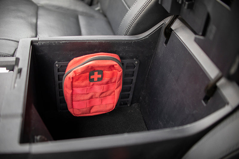 ビクトリー4x4 トヨタ タンドラ/セコイア アームレスト MOLLE インテリアパネル