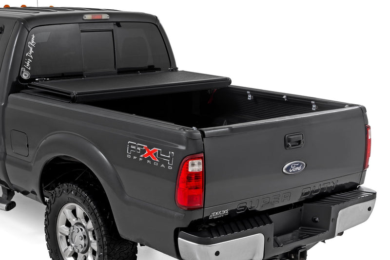 ラフカントリー ハード ロープロファイル トノーカバー 6'10" ベッド フォード F-250/F-350 Super Duty (1999-2016)