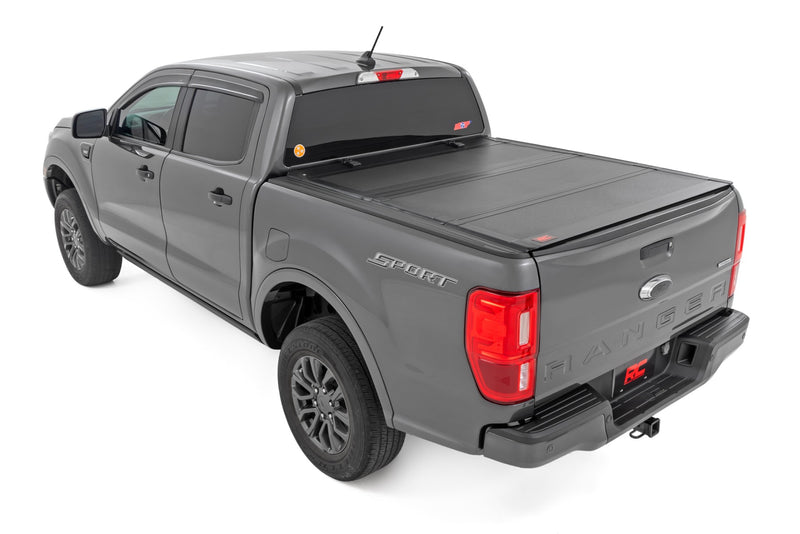 ラフカントリー フォード Ranger ハードトライフォールド フリップアップ トノーカバー (2WD/4WD 2019-2023)