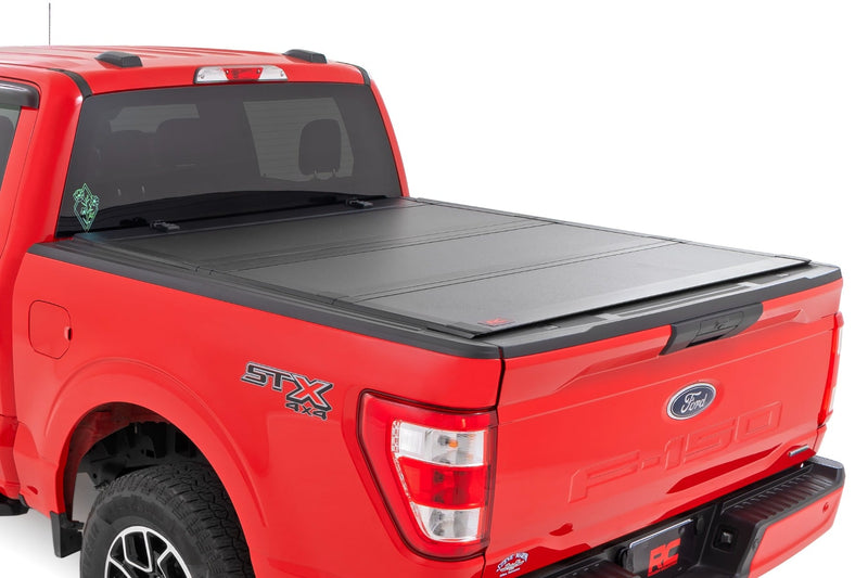 ラフカントリー ハードトライフォールド フリップアップ トノーカバー | フォード F-150 2WD/4WD 2015-2020