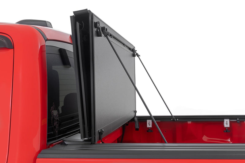 ラフカントリー ハードトライフォールド フリップアップ トノーカバー | フォード F-150 2WD/4WD 2015-2020