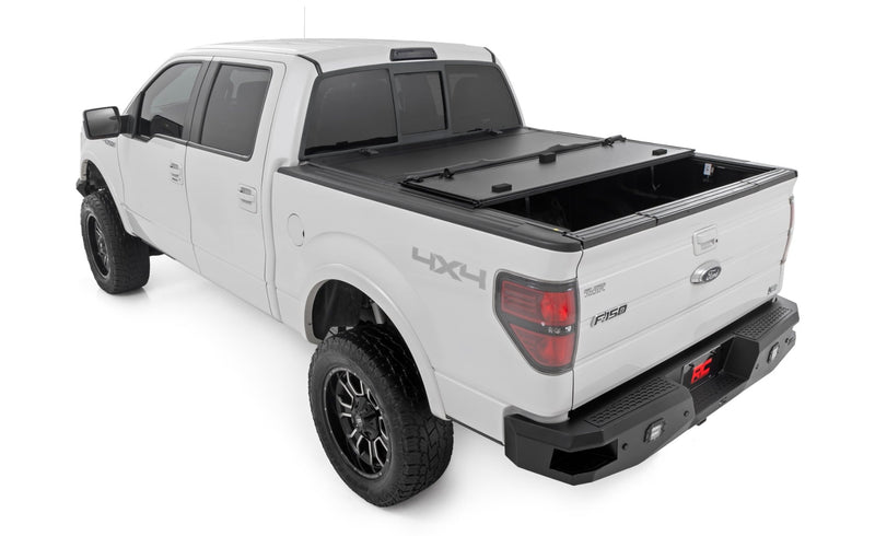 ラフカントリー ハードトライフォールド フリップアップ トノーカバー | フォード F-150 2WD/4WD 2004-2014