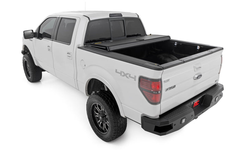 ラフカントリー ハードトライフォールド フリップアップ トノーカバー | フォード F-150 2WD/4WD 2004-2014