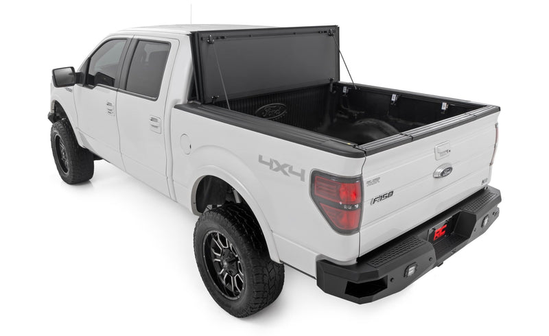 ラフカントリー ハードトライフォールド フリップアップ トノーカバー | フォード F-150 2WD/4WD 2004-2014