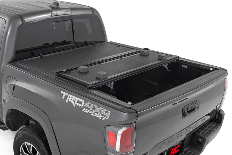 ラフカントリー ハードロープロファイルベッドカバー トヨタ タコマ 2WD/4WD 2016-2023