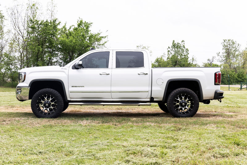 ラフカントリー オーバルナーフステップ ステンレス クルーキャブ DEFタンク シボレー/GMC 1500/2500HD/3500HD (2007-2019)