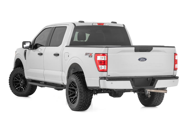 ラフカントリー OV2 サイドステップ (ランニングボード) クルーキャブ フォード F-150/Lightning/F-250/F-350 2015-2026