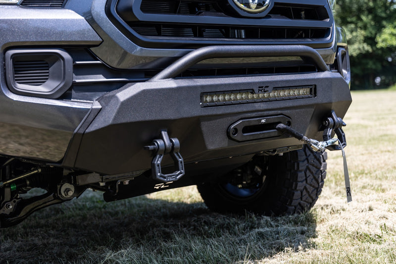 ラフカントリー フロントバンパー Hybrid トヨタ タコマ 2WD/4WD 2016-2023
