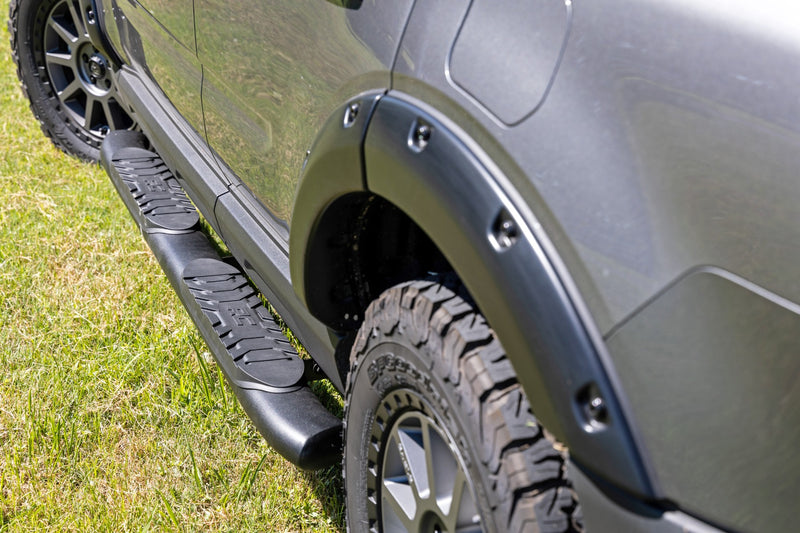 ラフカントリー オーバルナーフステップ ブラック | フォード Bronco Sport 4WD (2021-2026)
