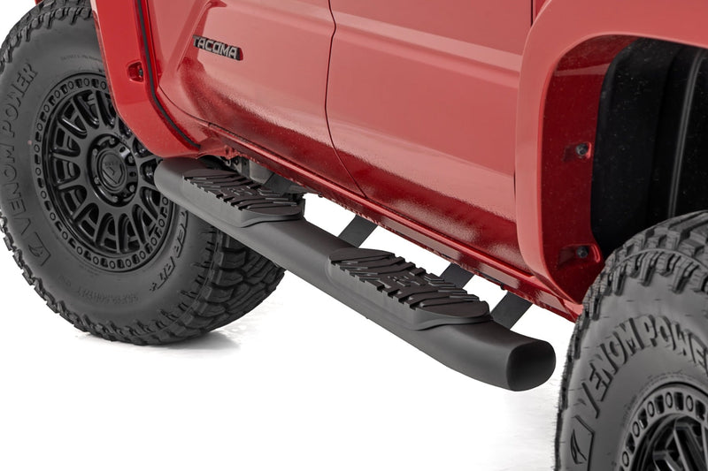 ラフカントリー オーバルナーフステップ ダブルキャブ ブラック トヨタ タコマ 2WD/4WD (2024-2026)