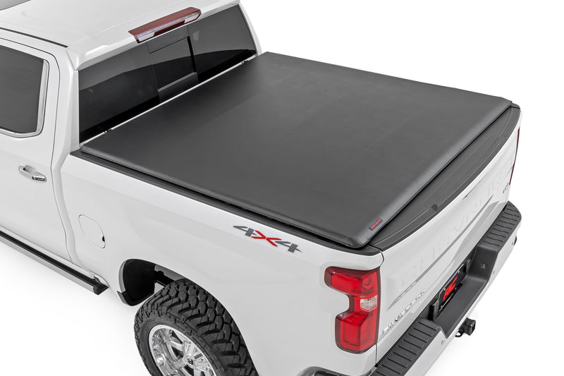 ラフカントリー ソフトロールアップ ベッドカバー | シボレー シルバラード 1500 / GMC シエラ 1500 (2019-2026)