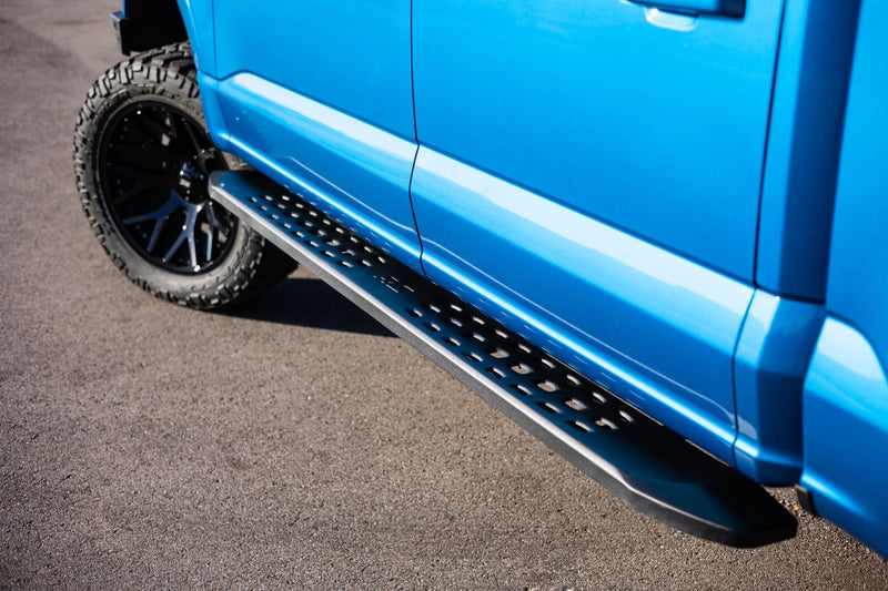 ラフカントリー RPT2 ランニングボード クルーキャブ ブラック フォード F-150/Lightning/F-250/F-350/Raptor