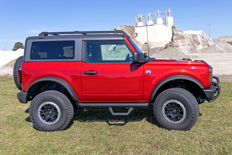 ラフカントリー SRX2 アジャスタブルアルミステップ | フォード Bronco 2ドア 4WD (2021-2026)