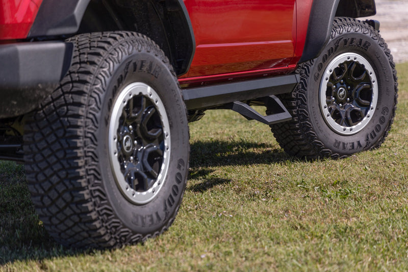 ラフカントリー SRX2 アジャスタブルアルミステップ | フォード Bronco 2ドア 4WD (2021-2026)