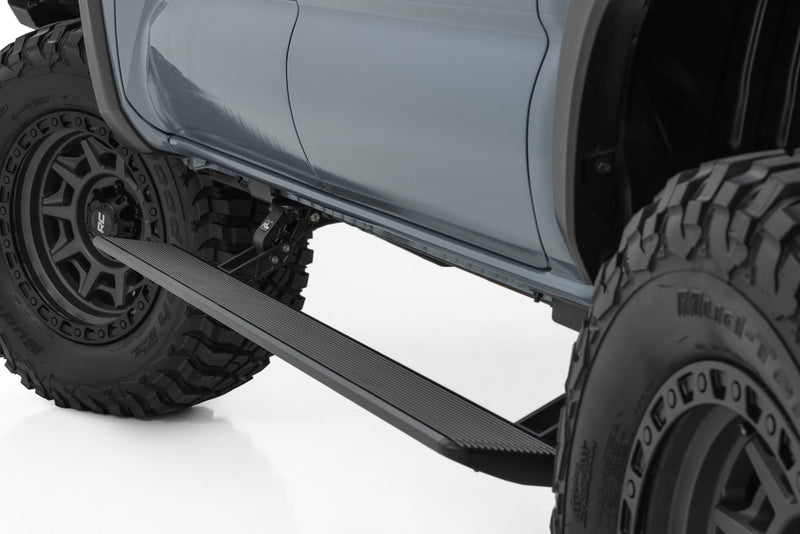 ラフカントリー HT-Series パワーランニングボード ダブルキャブ トヨタ タコマ 2WD/4WD (2005-2023)