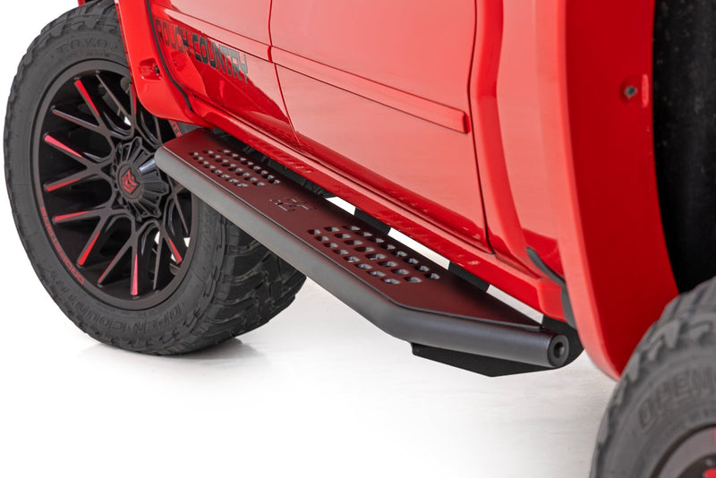 ラフカントリー OV2 ランニングボード クルーキャブ用 シボレー/GMC 1500/2500HD/3500HD (2007-2019)