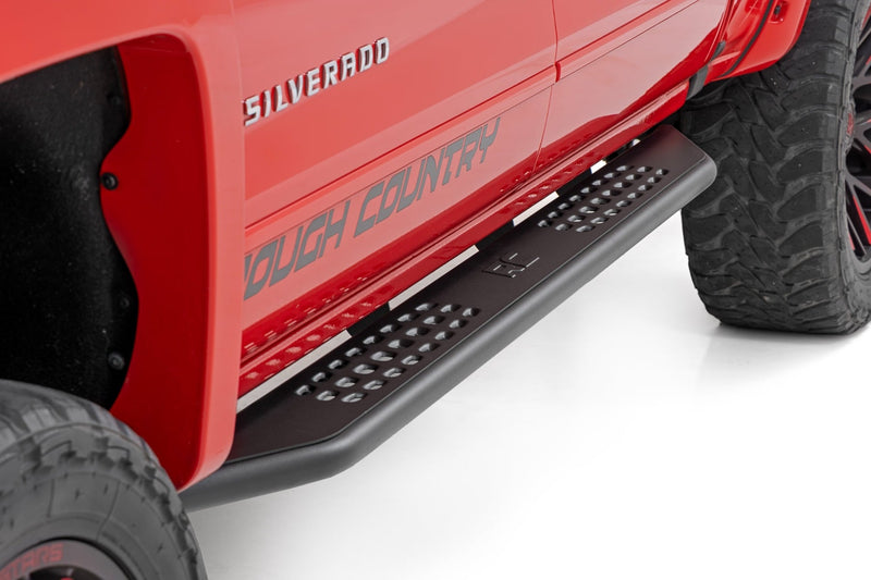 ラフカントリー OV2 ランニングボード クルーキャブ用 シボレー/GMC 1500/2500HD/3500HD (2007-2019)