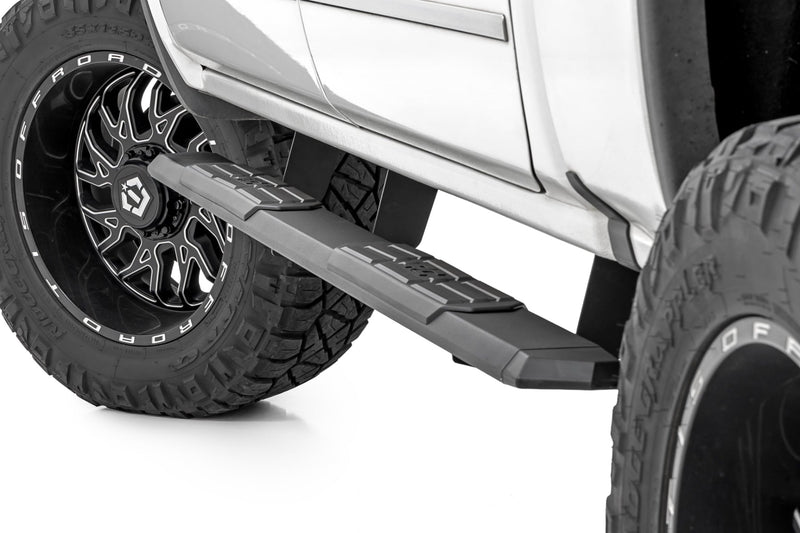 ラフカントリー TR2 ランニングボード シボレー/GMC 1500/2500HD/3500HD 2007-2019