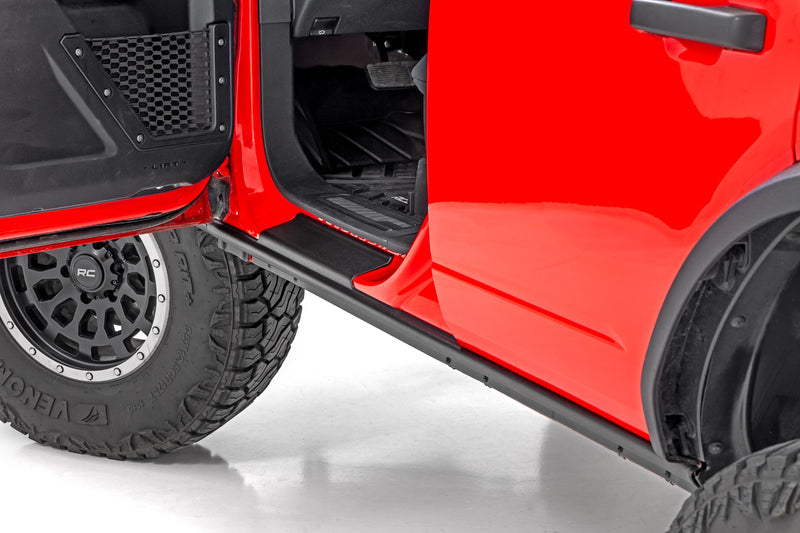 ラフカントリー Trail Cladding ロッカーシルプレート 4ドア フォード Bronco 4WD (2021-2026)