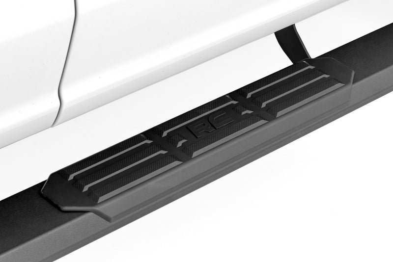 ラフカントリー TR2 ランニングボード フォード F-150/Lightning/F-250/F-350/Raptor 2015-2026