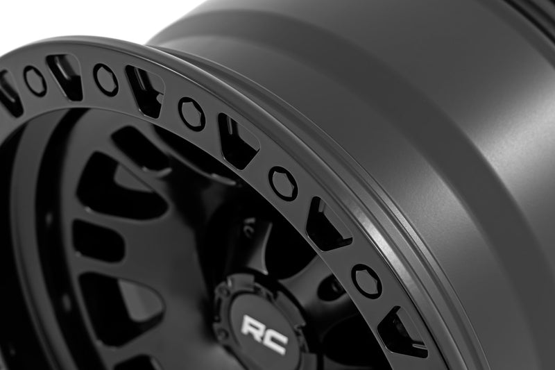 ラフカントリー 82 Series ホイール | 5x4.5 ボルトパターン