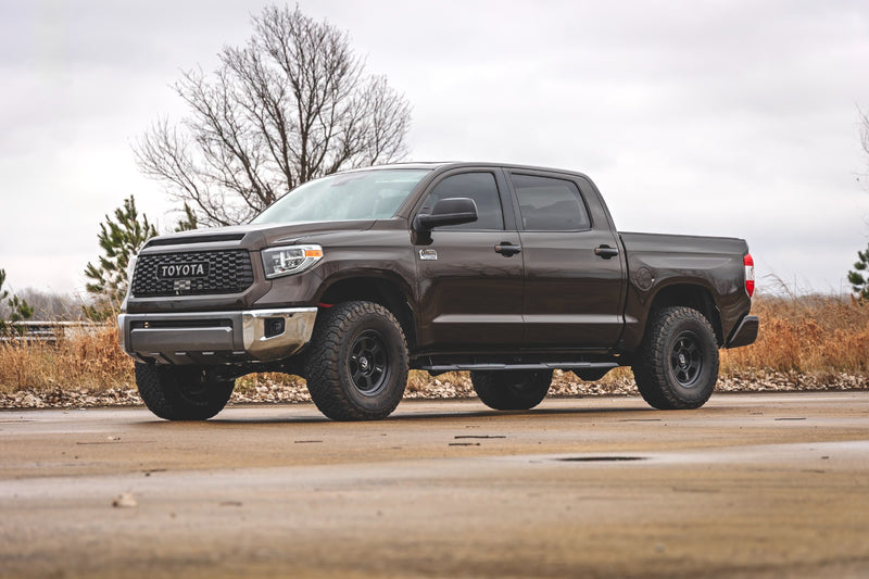 ラフカントリー TR2 ランニングボード トヨタ Tundra CrewMax 2WD/4WD (2007-2021)