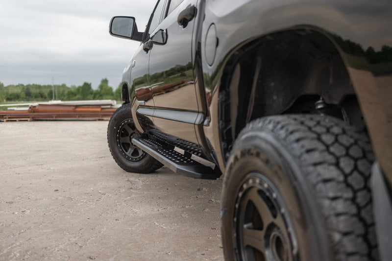 ラフカントリー RPT2 ランニングボード クルーキャブ ブラック トヨタ Tundra 2WD/4WD