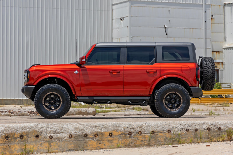ラフカントリー SRL2 アジャスタブルアルミニウムステップ 4ドア | フォード Bronco 4WD (2021-2026)