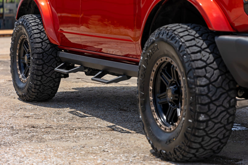 ラフカントリー SRL2 アジャスタブルアルミニウムステップ 4ドア | フォード Bronco 4WD (2021-2026)