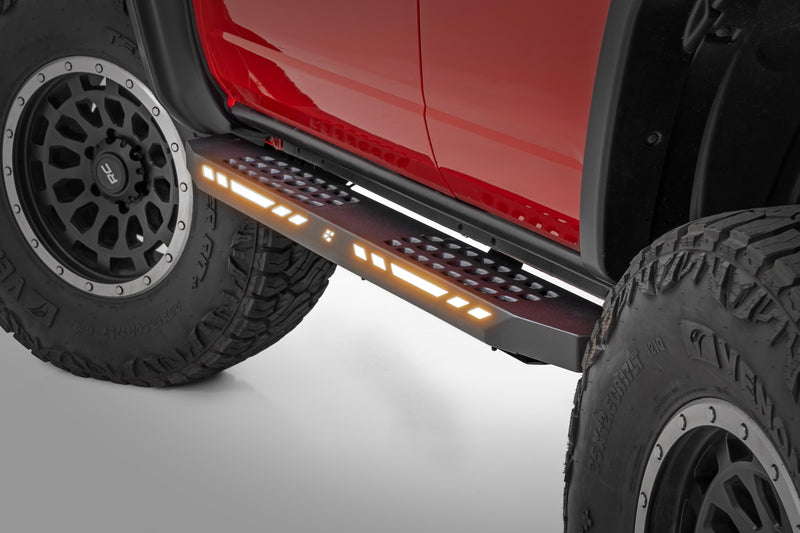 ラフカントリー AC2 ランニングボード アンバー/ホワイト 4ドア フォード Bronco 4WD (2021-2026)