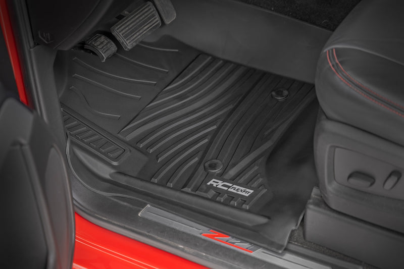 ラフカントリー Flex-Fit フロアマット シボレー/GMC シルバラード/シエラ 1500/2500HD/3500HD 2014-2019
