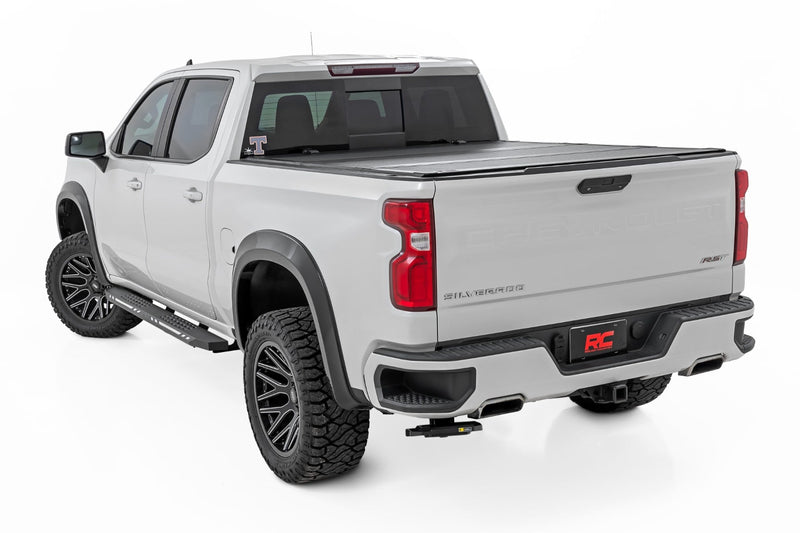 ラフカントリー AC2 ランニングボード LED付 アンバー/ホワイト クルーキャブ シボレー/GMC 1500/2500HD/3500HD (2019-2026)