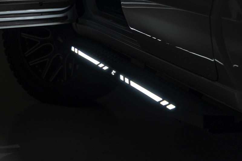 ラフカントリー AC2 ランニングボード LED付 アンバー/ホワイト クルーキャブ シボレー/GMC 1500/2500HD/3500HD (2019-2026)
