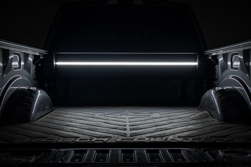 ラフカントリー 電動リトラクタブルベッドカバー 6'10" ベッド フォード F-250/F-350 Super Duty (2017-2026)