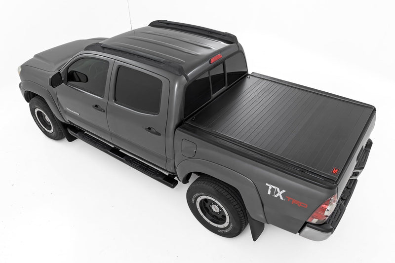 ラフカントリー ハードロールアップトノーカバー | 5フィート荷台 | トヨタ タコマ 2WD/4WD 2005-2015
