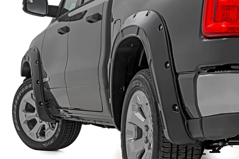 ラフカントリー Defender フェンダーフレア ラム 1500 2WD/4WD (2025-2026)