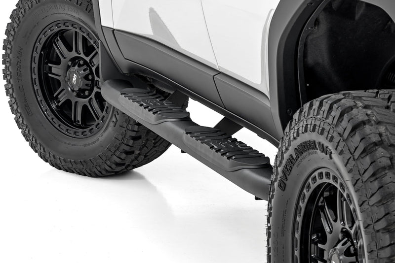 ラフカントリー オーバルナーフステップバー ブラック トヨタ Land Cruiser 4WD 2024-2026