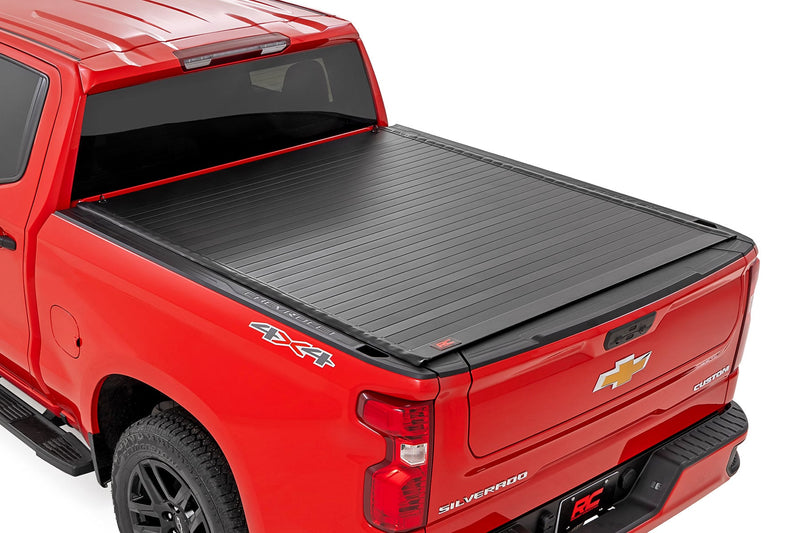 ラフカントリー ハードロールアップベッドカバー | シボレー シルバラード 1500 / GMC シエラ 1500 (2019-2026)