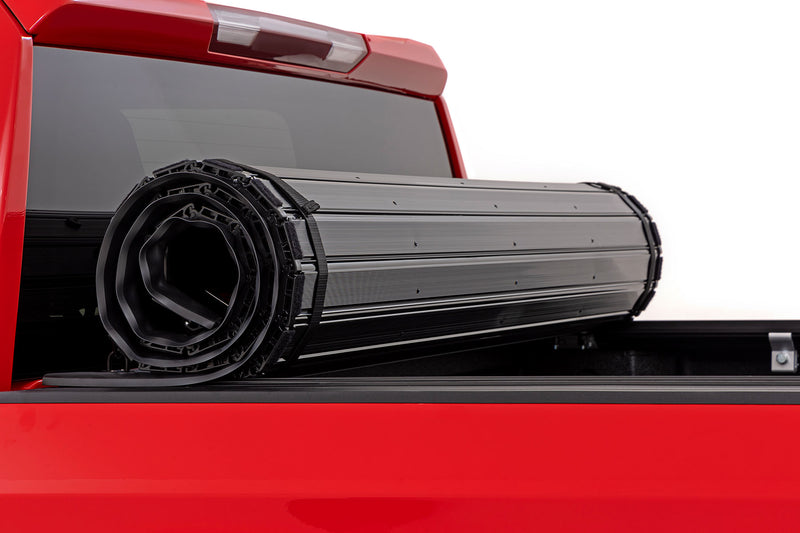 ラフカントリー ハードロールアップベッドカバー | シボレー シルバラード 1500 / GMC シエラ 1500 (2019-2026)